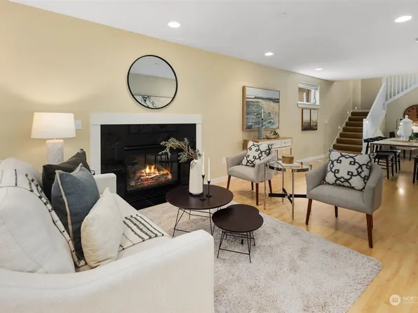 917 18TH Avenue #D, Seattle, WA 98122