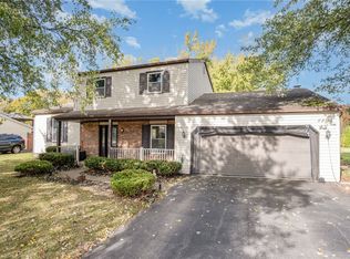 31 Applegrove Dr, Rochester, NY 14612