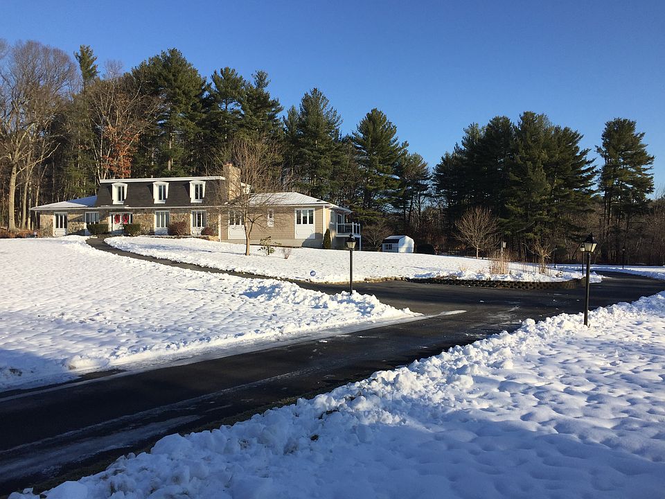Dway feeds into 3 car garage