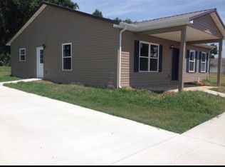 216 E Cherry St, Pembroke, KY 42266