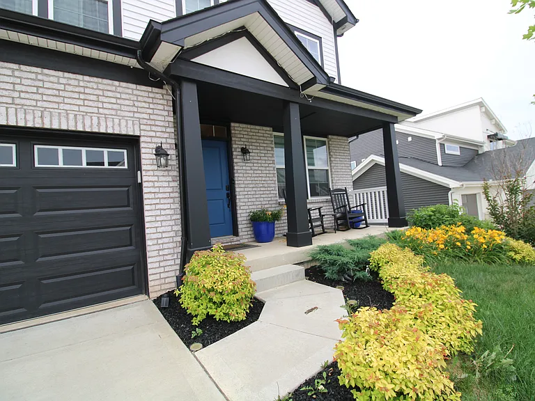 818 Memsie Dr — Photo 3
