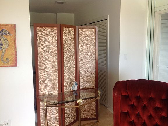 4th image of 825 Bayshore Dr APT 703