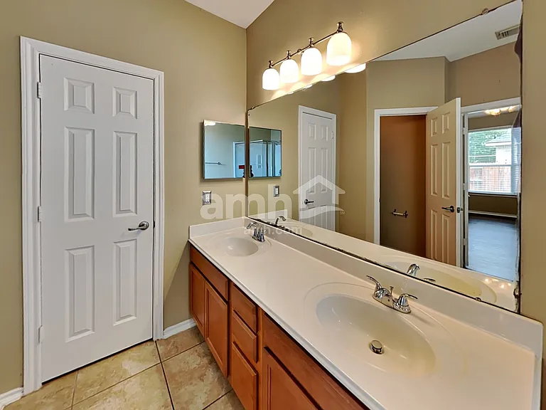 8723 Rollick Dr — Photo 10