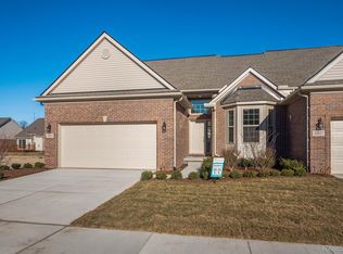 20827 Burn Dr, Macomb, MI 48044