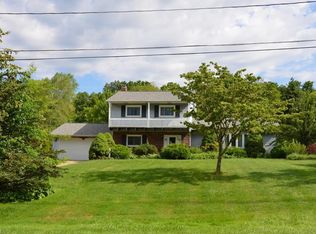 8165 Monterey Ave, Kirtland, OH