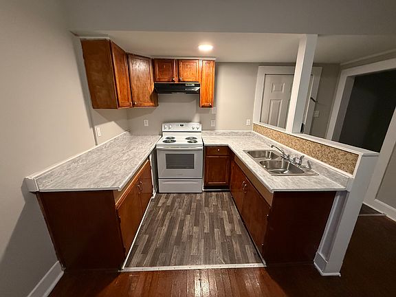 5th image of 1126 4th St
