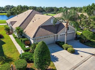 7038 Woodmore Ter, Lakewood Ranch, FL 34202