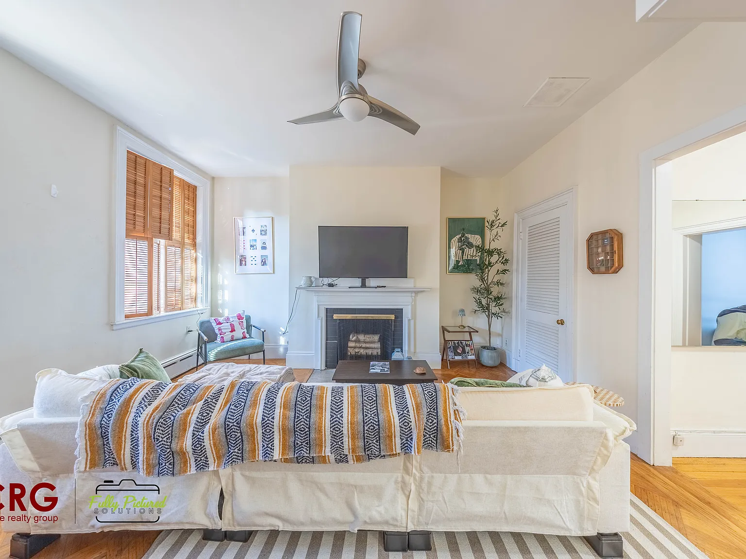 1712 Beacon St — Photo 2