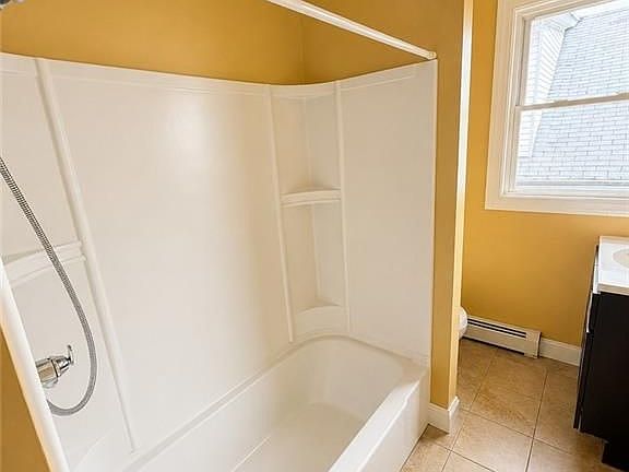 4th image of 33 Messina St