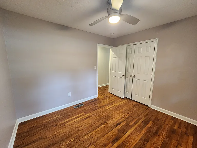 464 Ruth St — Photo 18