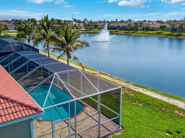 3000 Sunset Pointe Cir, Cape Coral, FL 33914
