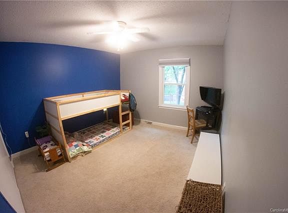 5th image of 8722 Gruenewald Ln