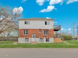 1398 Rooney St, Windsor, ON N9B 1K7