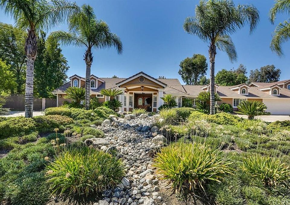 1st image of 28355 Jenny Ln