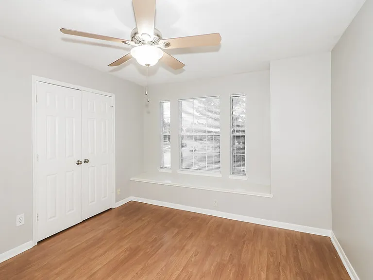 8919 Green Ray Dr — Photo 15