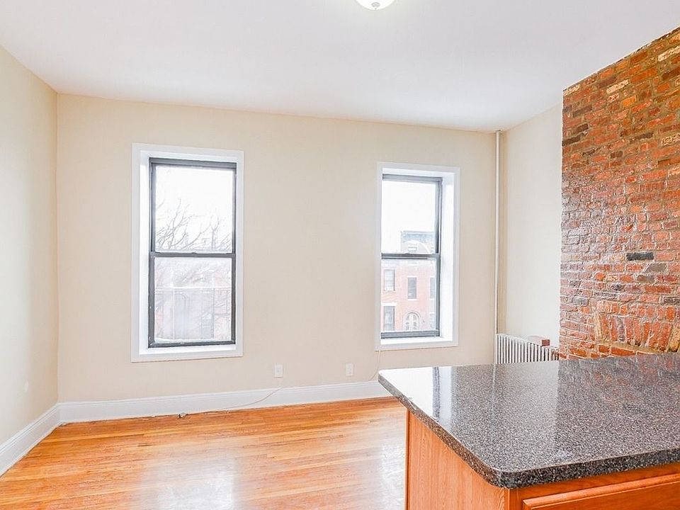 1st image of 344 Gates Ave #6B