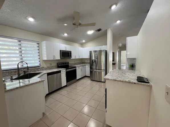 1365 NW 25th Lane, Delray Beach, FL 33445