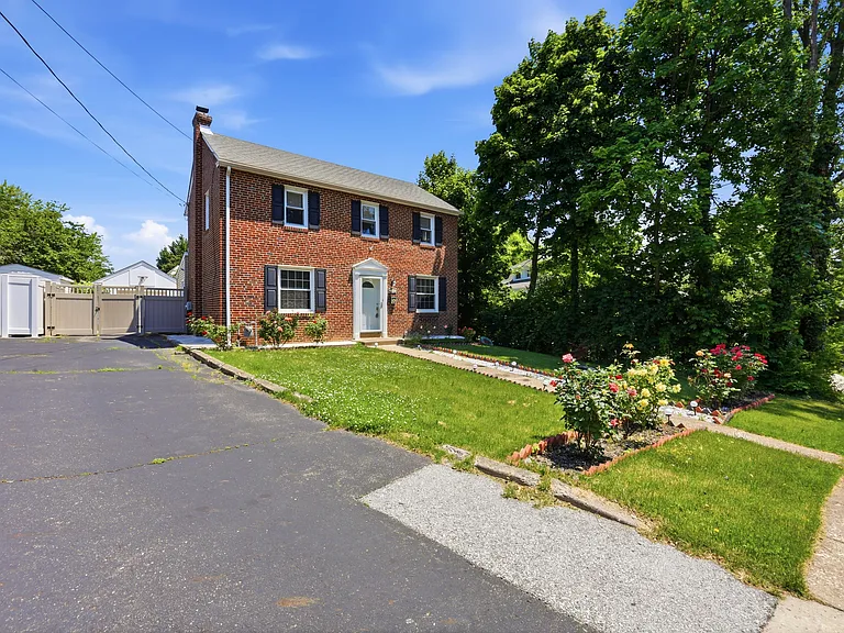 349 Kirks Ln — Photo 3