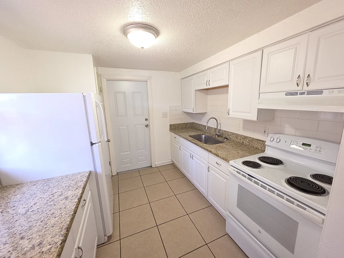Building Photo - 1504 Spitz Ct