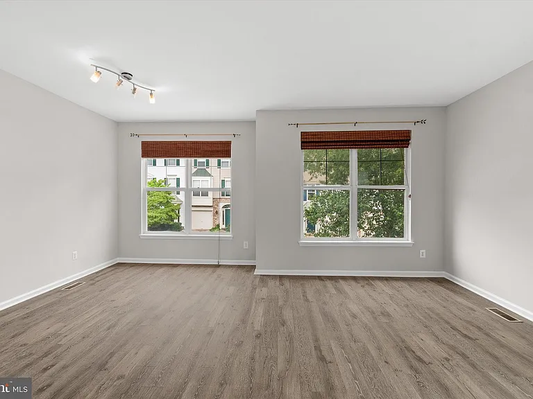 13412 Burrough Farm Dr — Photo 12