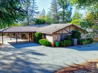 19287 Roxie Ln, Redding, CA 96003