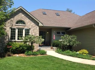 4820 Crystal Springs Dr, Caledonia, WI 53406