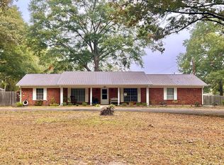 240 McDowell St, Doyline, LA 71023