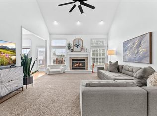 317 SW Bridlewood Ct, Lees Summit, MO 64081