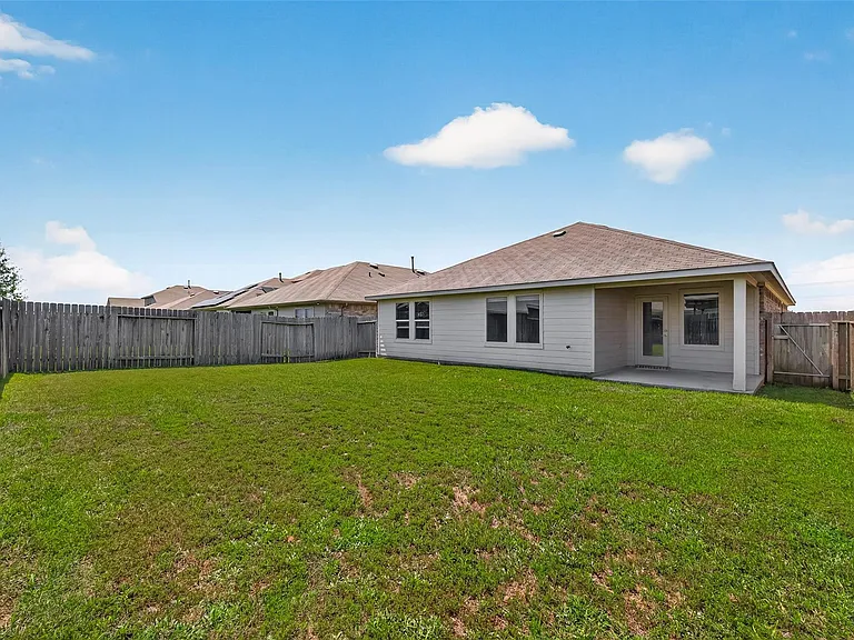 18361 Timbermill Ln — Photo 34