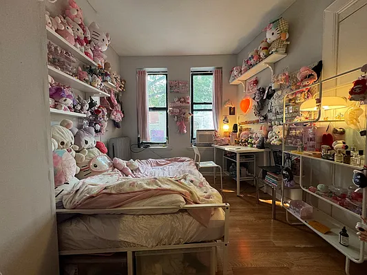 Rented by Pear NYC LLC | media 11