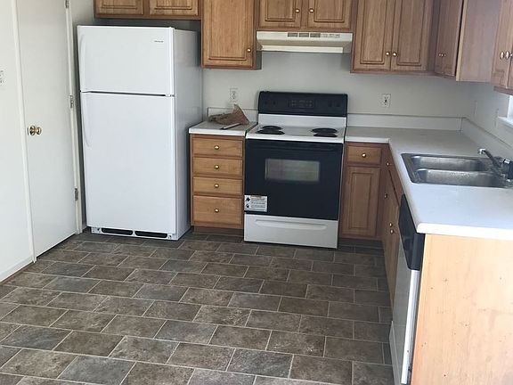 3rd image of 6032 Igloe Dr #A