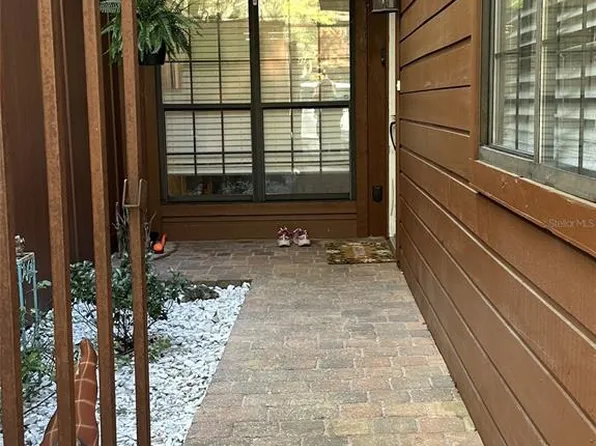 913 SW 57th Dr, Gainesville, FL 32607