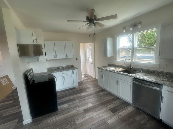 5th image of 904 W Mulberry St #1
