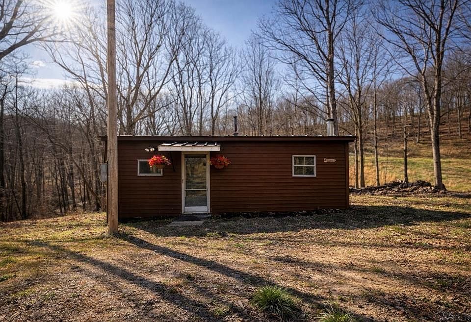 1st image of 507 Mowry Rd
