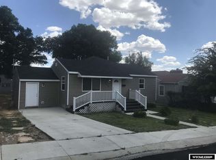 1117 11th St, Rawlins, WY 82301