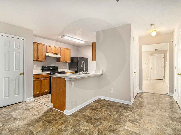 5570 Fair Creek Way — Photo 10