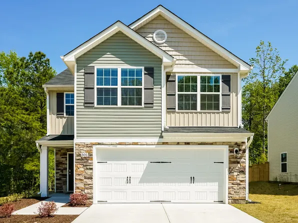 301 Rustling Way, Zebulon, NC 27597