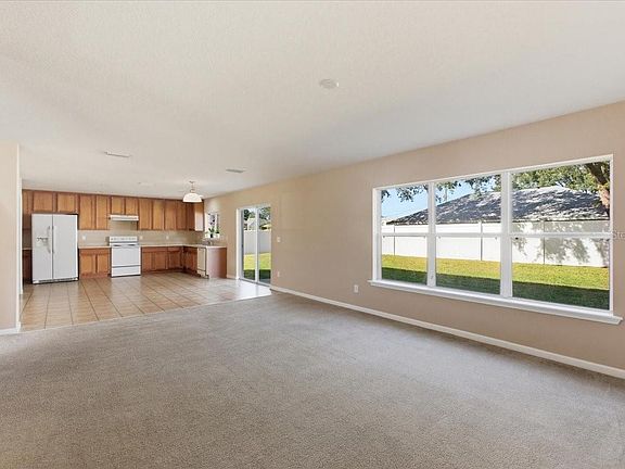 4th image of 29 Louisville Dr