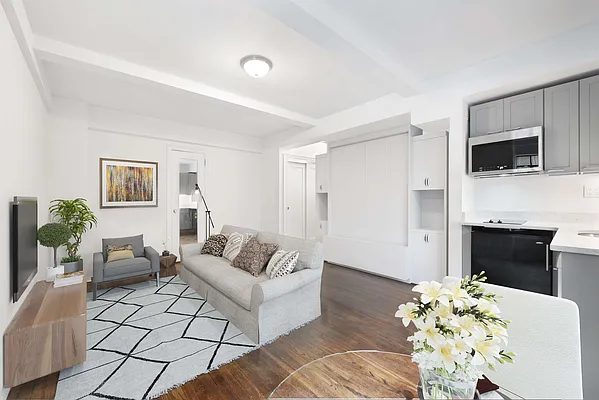 Rented by Compass | media 12