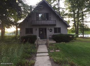27818 S Shore Dr, Gobles, MI 49055