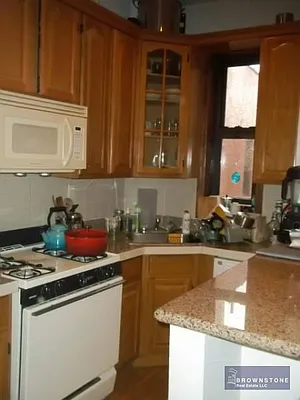 Rented by Brownstone Real Estate | media 17