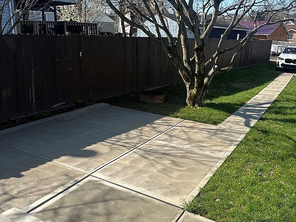 3rd image of 1340 1st St N