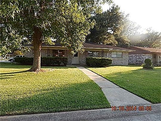 1st image of 2307 Buchanan Dr