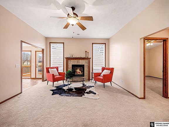 5th image of 11533 Lakeview Dr