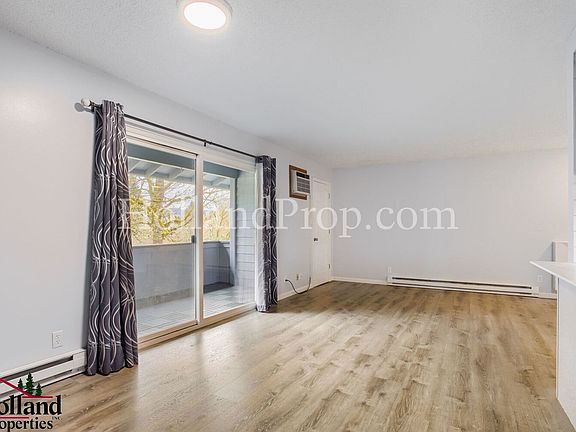 4th image of 16810 SW Gleneagle Dr #36E