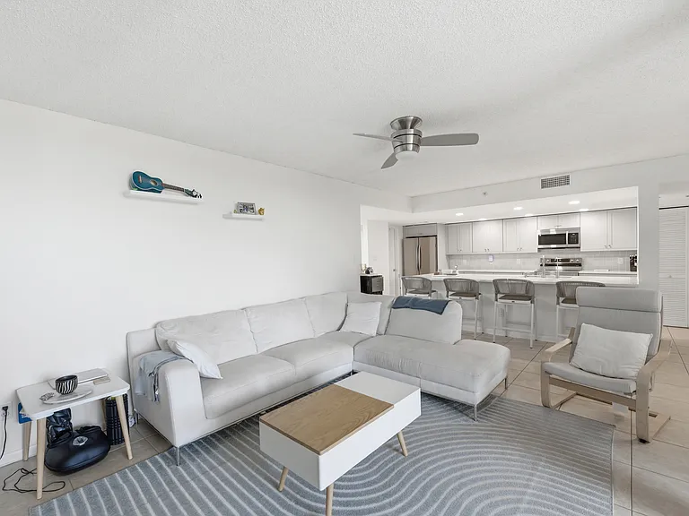 1915 Lavers Cir E #508 — Photo 7