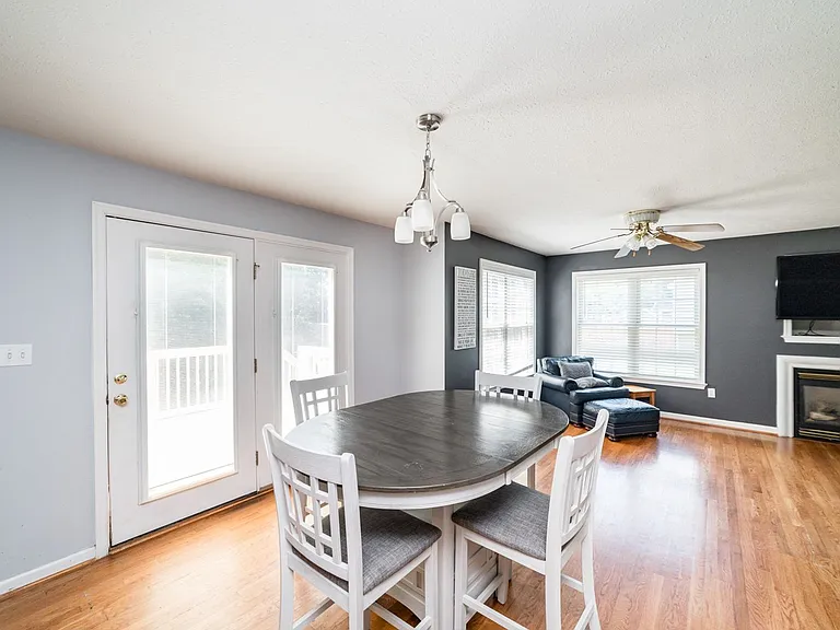 72 Viking Dr — Photo 31