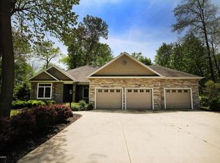 14807 Huyck Lake Ln #10, Marcellus, MI 49067