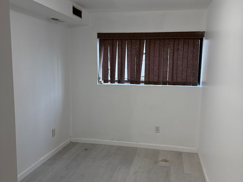Building Photo 3