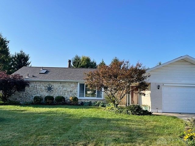 1st image of 1524 Silver Lake Dr